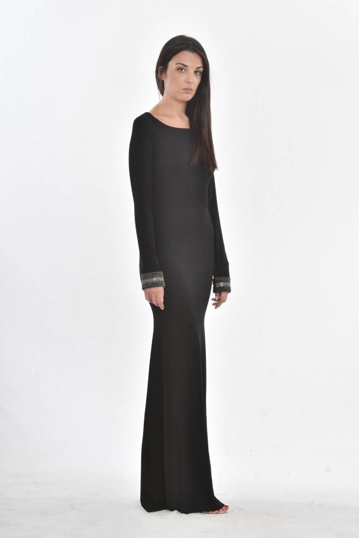 Μαύρο Μακρύ φόρεμα με μανίκι και ανοιχτή πλάτη